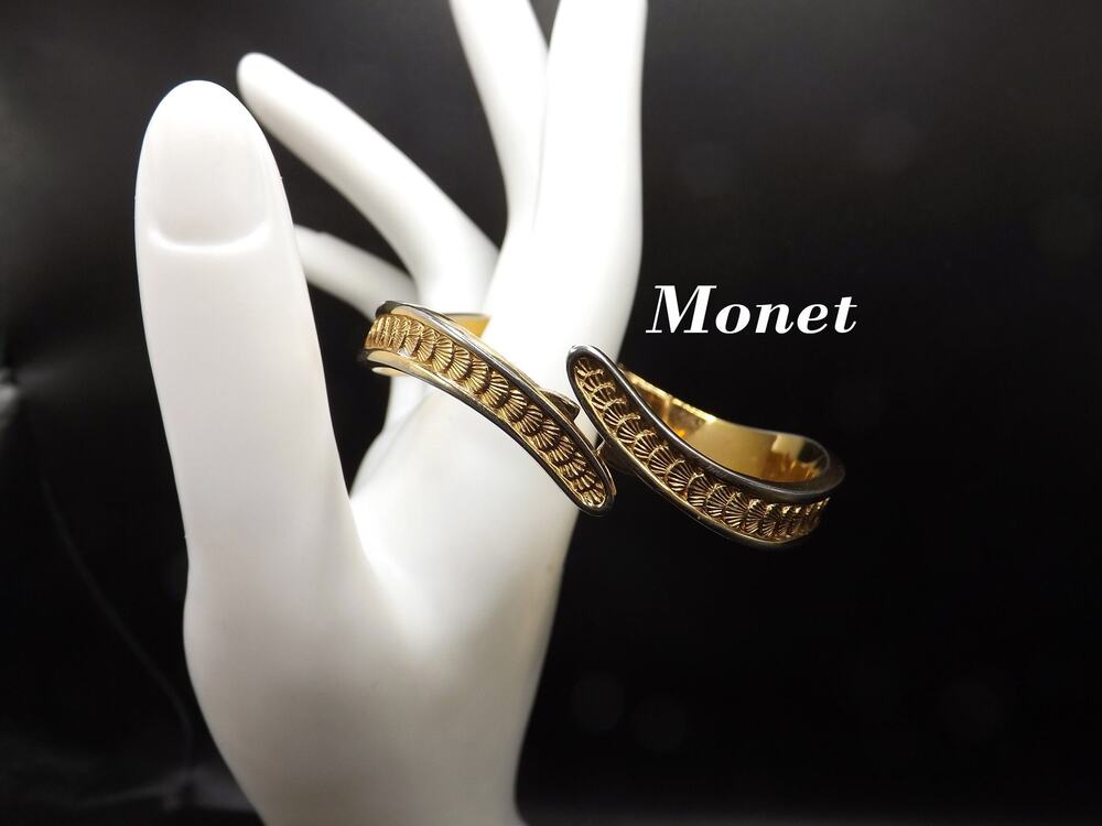 Vintage Monet Shell Design Hinged Bracelet, Gold Plated Bangle, 1960s